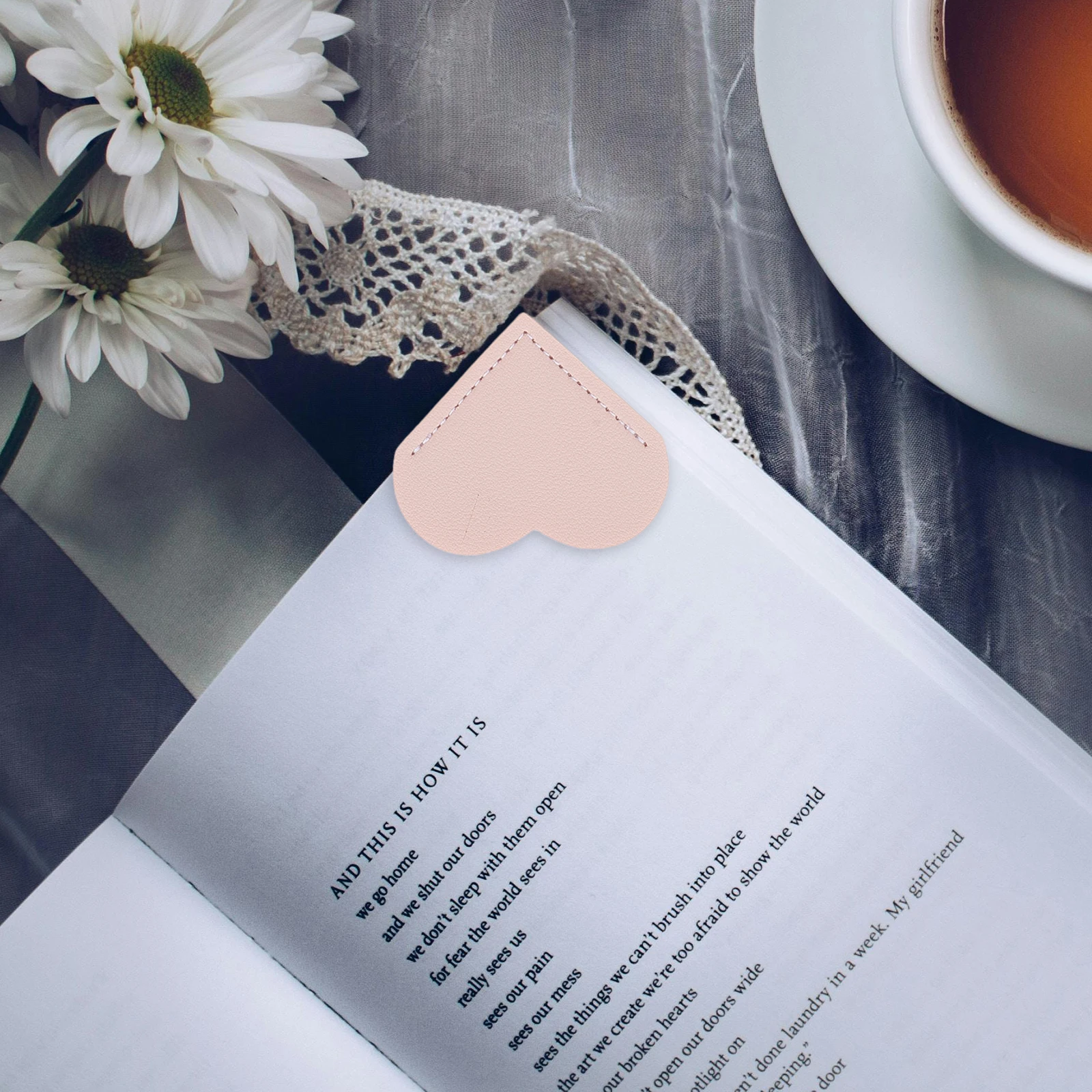 

10 Pcs Bookmark Protective Cover Heart Shaped Bookmarks Cute Corner Page Markers Students Gifts Novel Reading Accessories PU