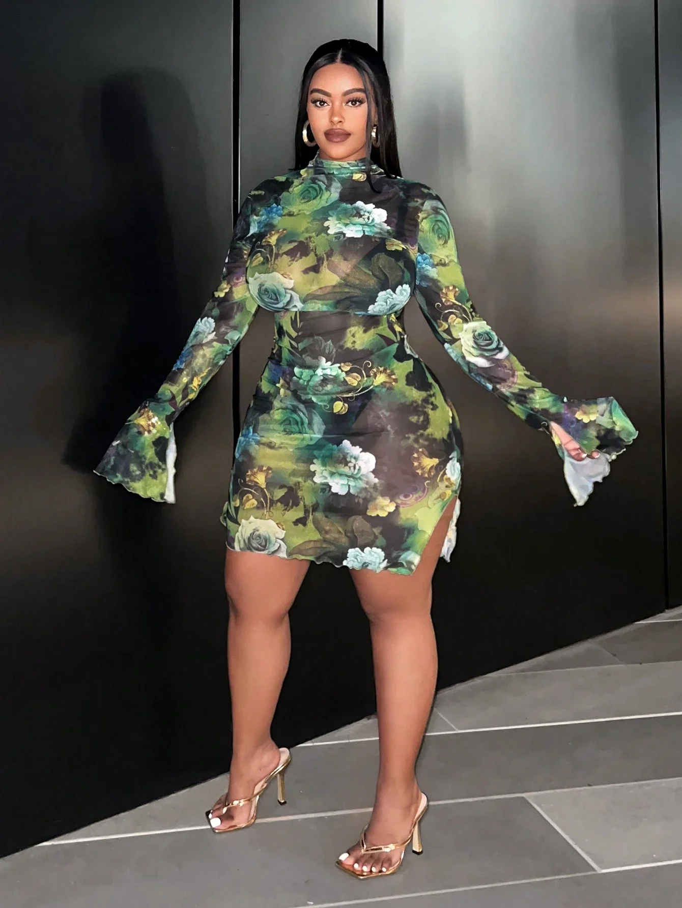 

Stretch Knitted Mesh Slim Fit Green Floral Print Mini Dress With Flared Sleeves