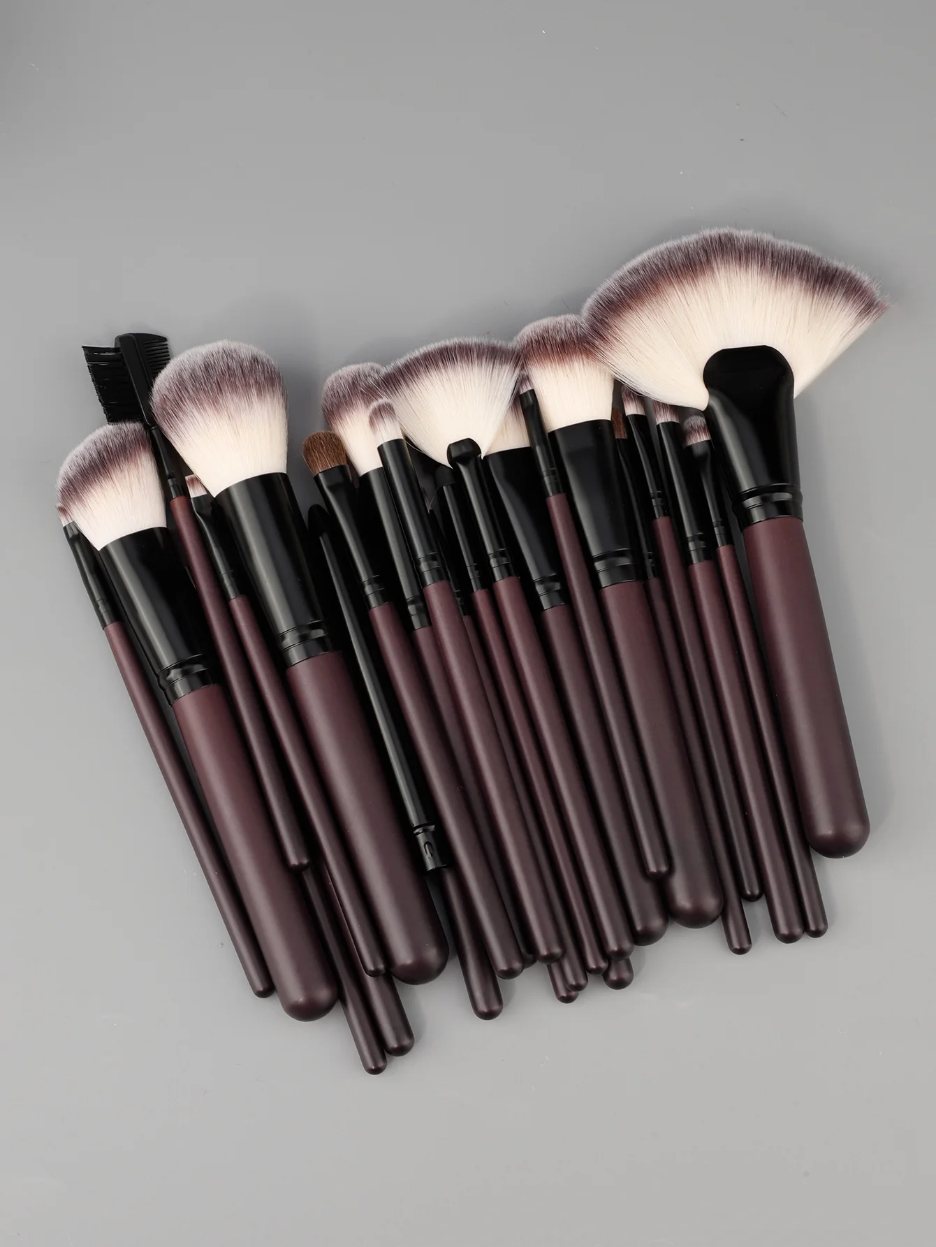 26pcs Professional Cosmetics Face Makeup Brush Set Powder Concealer Eye Shadow Eyebrow Lip Brush Beauty Tools Makeup Brushes