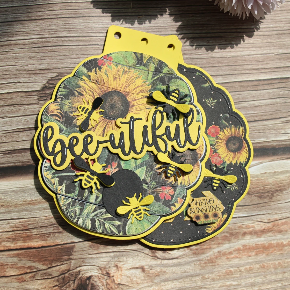 KSCRAFT Beehive Mini Album Metal Cutting Dies Stencils for DIY Scrapbooking Decorative Embossing DIY Paper Cards