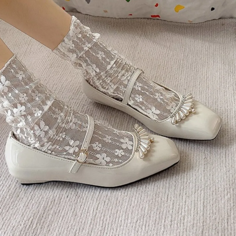 المرأة ساحة تو أحذية كعب منخفض مشبك المتسكعون ربيع الخريف عادية اللؤلؤ مزين سميكة سوليد مريحة النساء حذا فردي للسيدات