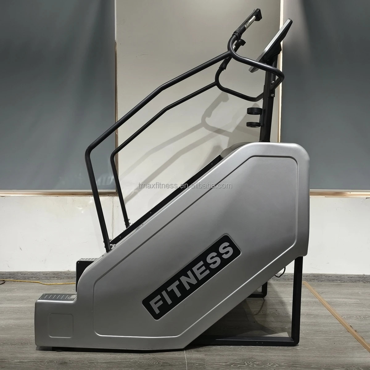 Tmax Vertical Cardio Exercise Stepper Commercial Gym Fitness Equipment Stair Master Machine Electric Stair Climber