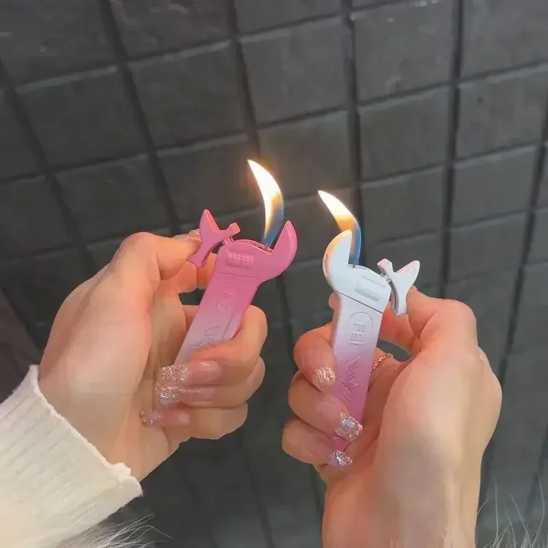 New Mini Cute Gradient Inflatable Lighter Metal Butane Torch Pink Portable Lighter Smoking Accessories Smoking Tools Gift