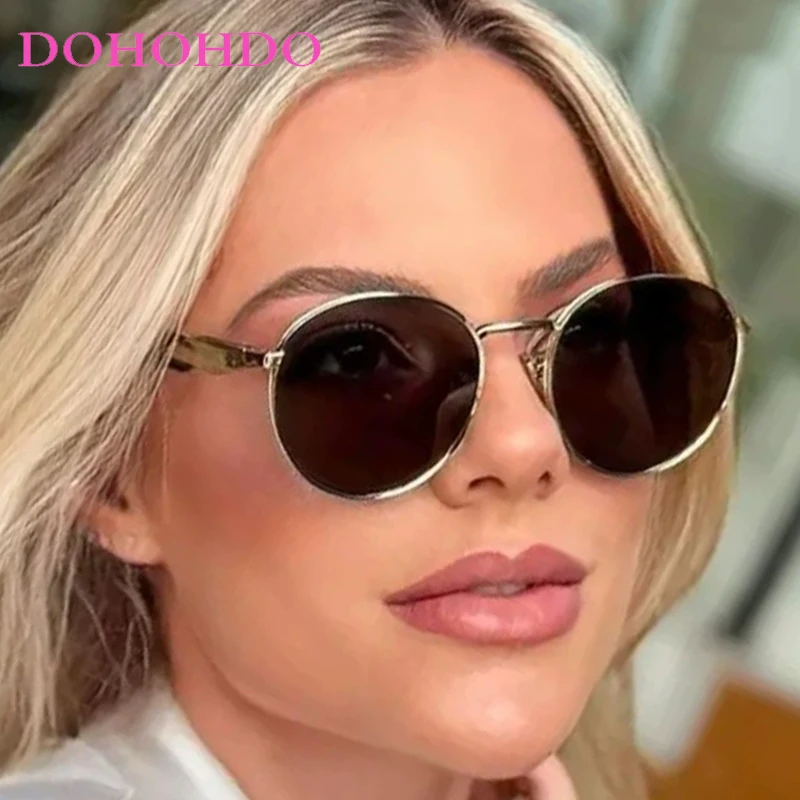 

2025 Small Metal Frame Oval Sunglasses For Women Brand Designer Fashion Luxury Punk Shades UV400 Eyewear Men Vintage Sun Glasses