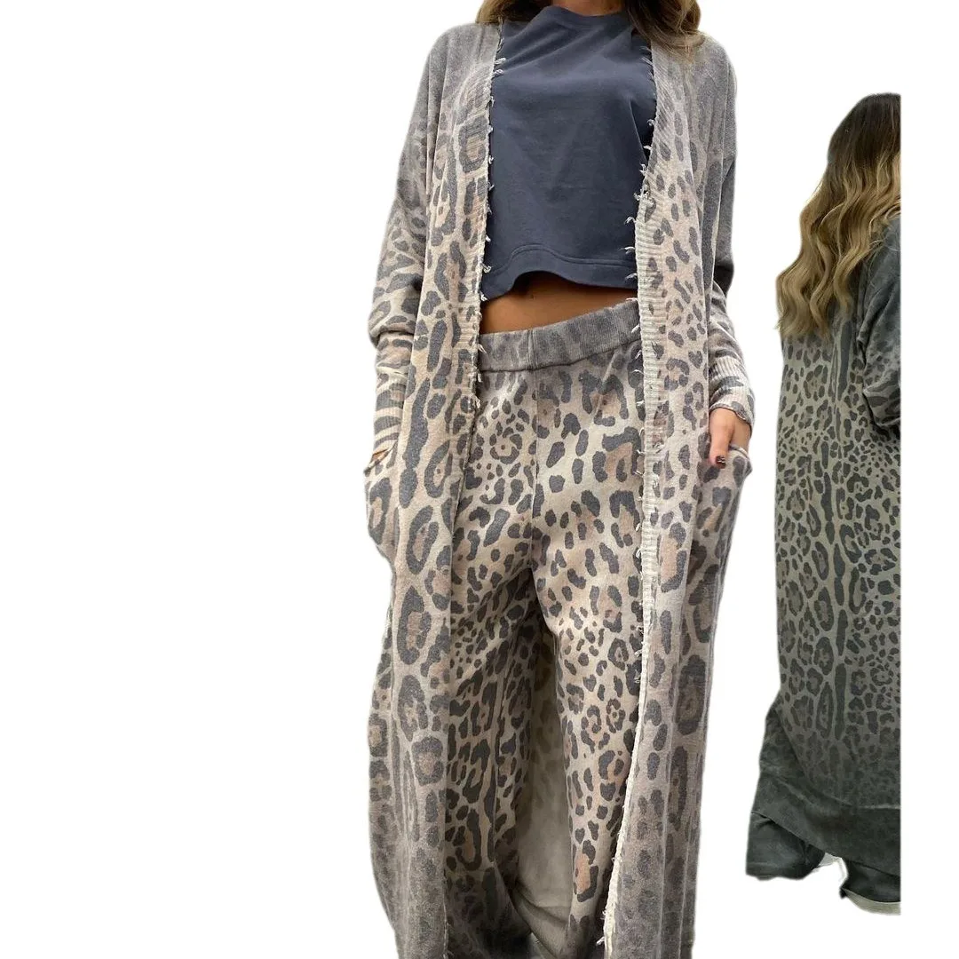 Conjunto de duas peças com estampa de leopardo para mulheres, jaqueta cardigã de manga comprida e calças largas, roupa casual para salão, moda primavera