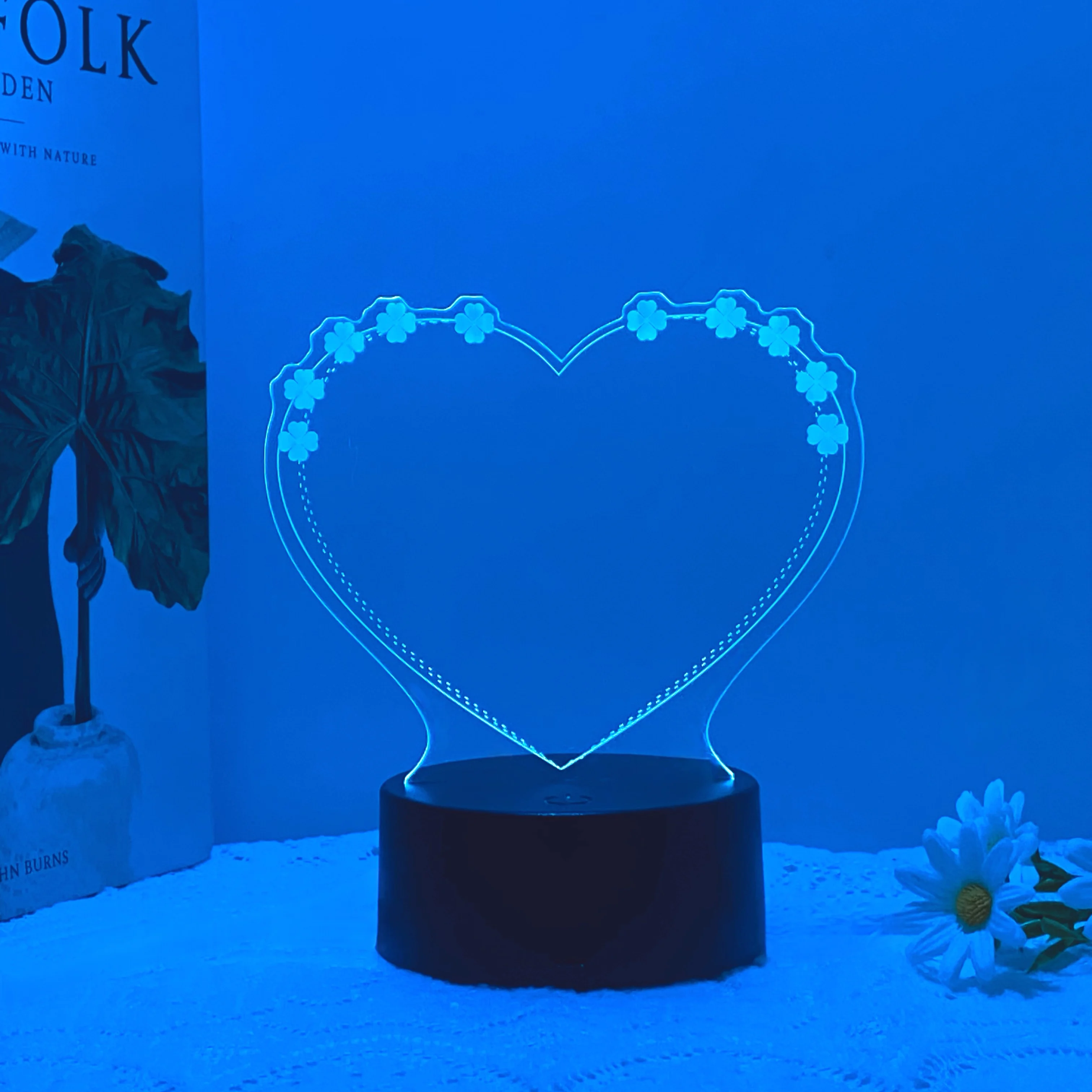 1pc DIY heart-shaped message board 3D nightlight, USB atmosphere table light, gifts for friends on holidays and birthdays.