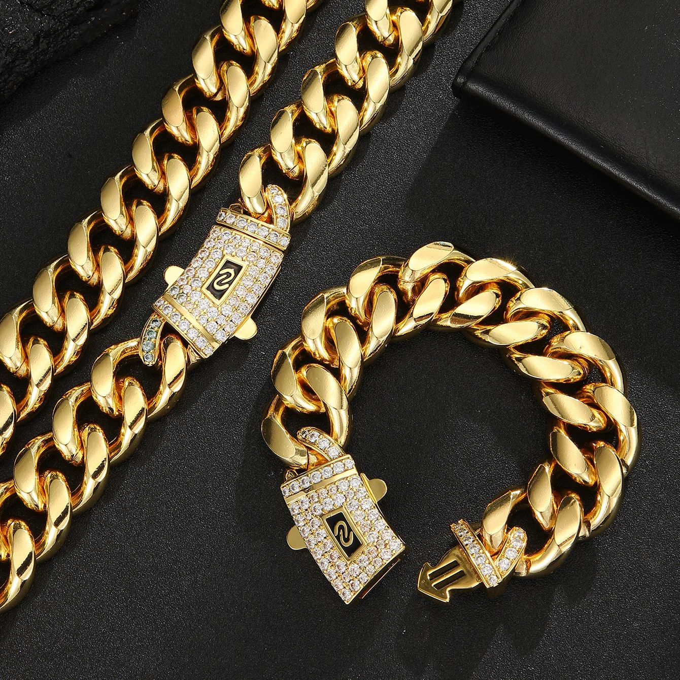 Luxury 24K 9999 Pure Gold real gold Men's fashion Cuban necklace with spring buckle