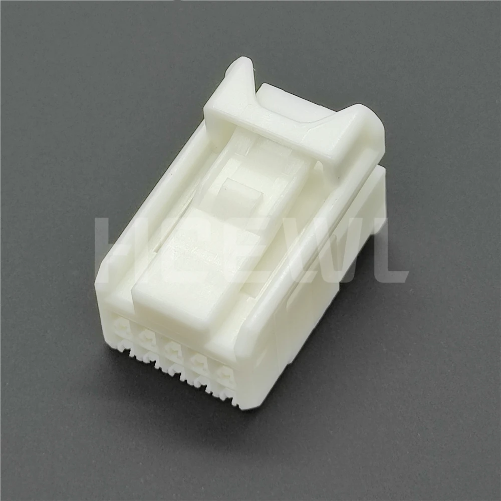 New original high-quality 6098-3909  automotive component connector plug