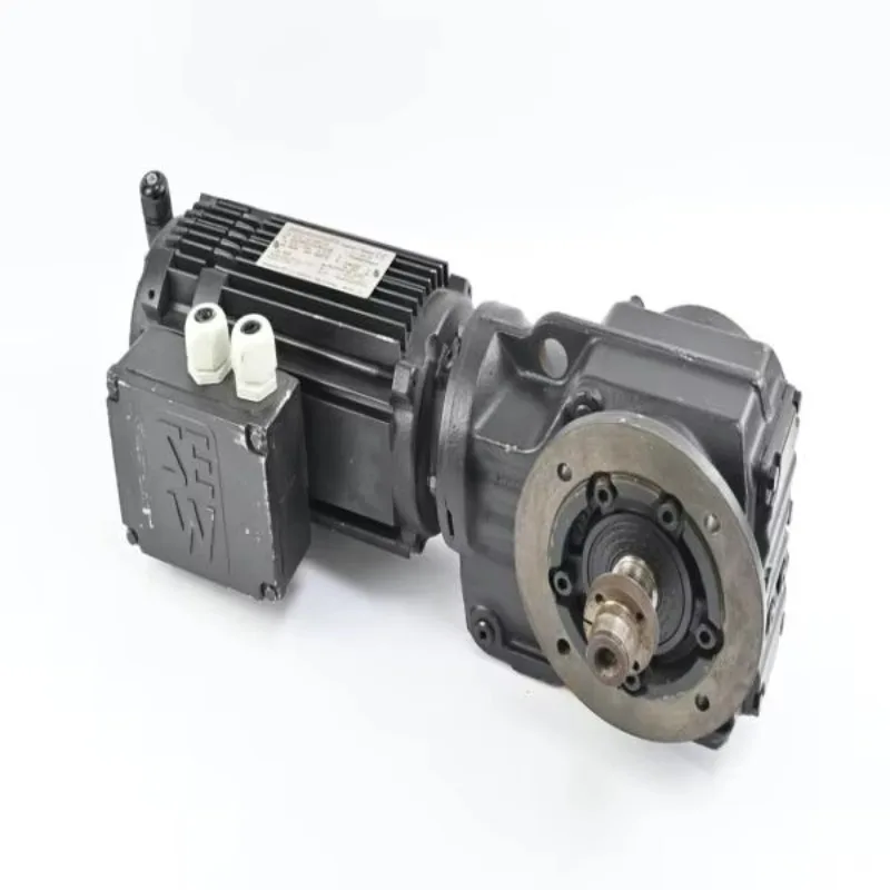 

1 шт. Абсолютно новый оригинальный редукторный двигатель Kf37 Dy71mbth (Kf37dy71mbth) для промышленной автоматизации ПЛК