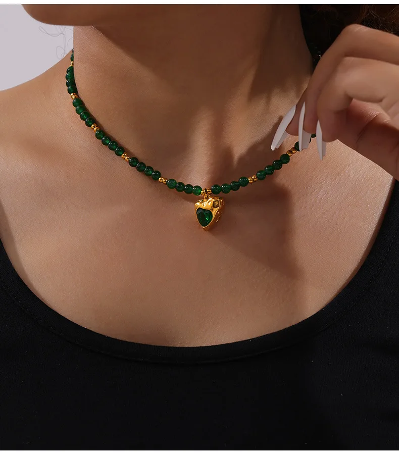 Natürliche Grüne Achat-Perlenkette Halskette für Damen Luxuriöser Zirkon-Herzanhänger Vintage-Halskette Accessoires Edelstahl-Schmuck – Detail 3