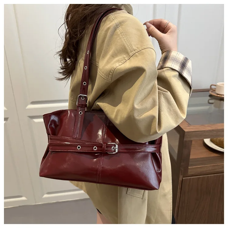 

New Fashion Shoulder Bags Versatile Belt Buckle Handbag Korean Style Solid Color Soft Pu Leather Women's Casual Underarm Bag