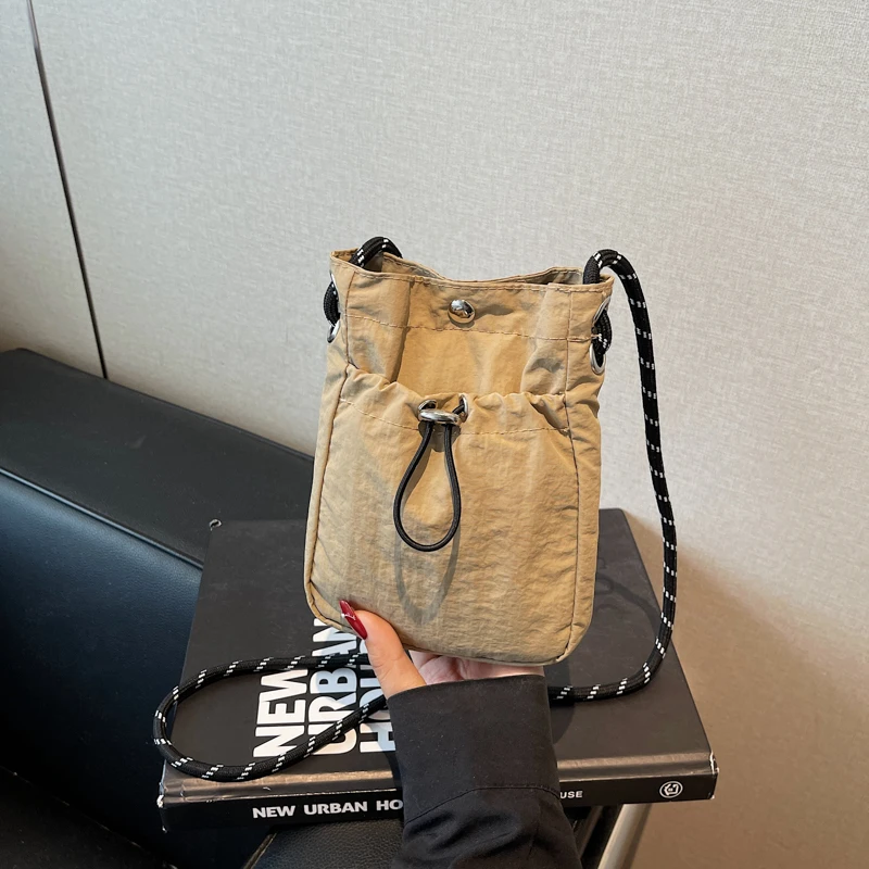 حقيبة صغيرة من القماش برباط خفيف الوزن بتصميم بسيط: محفظة عملات معدنية صغيرة متعددة الاستخدامات بكتف واحد للهواتف المحمولة