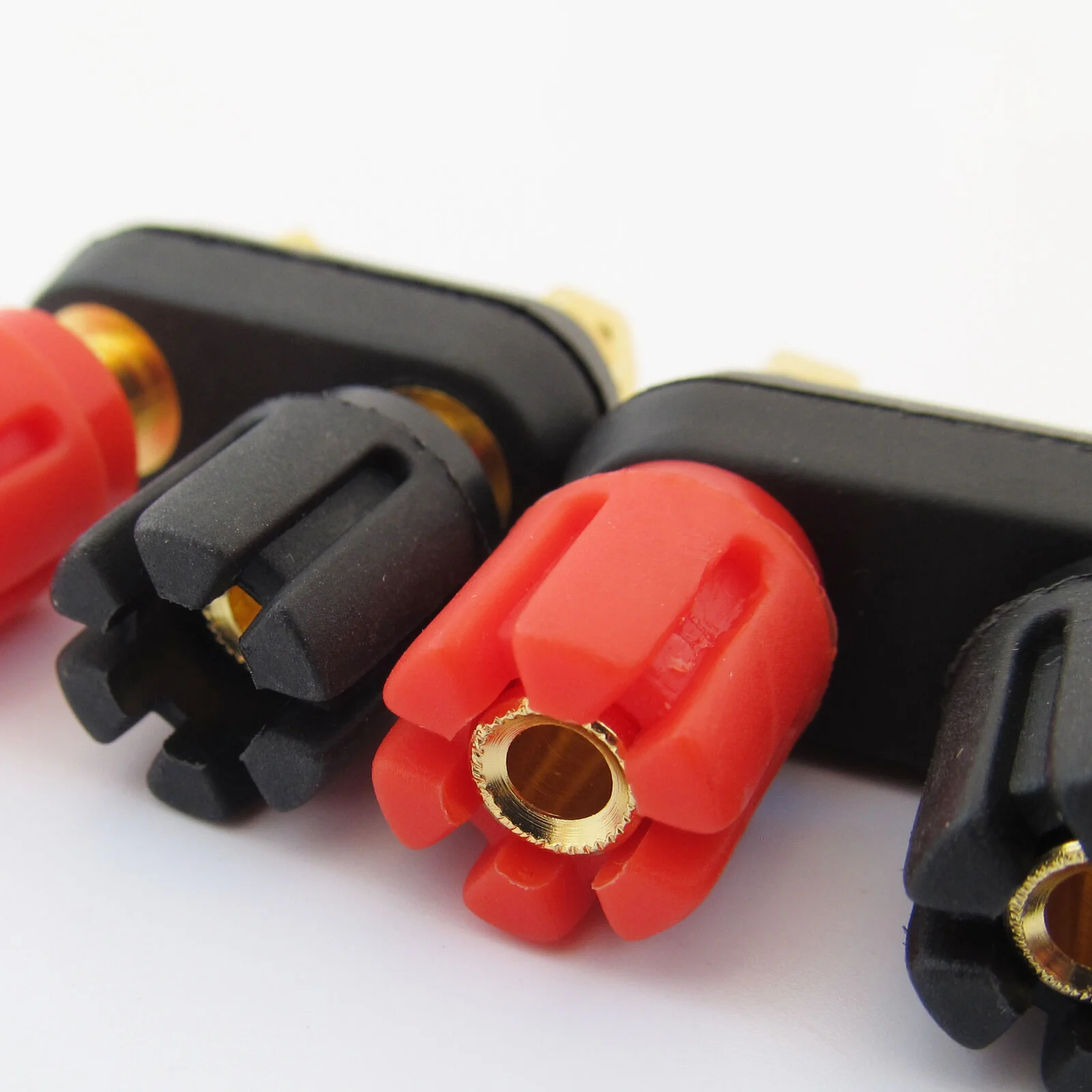 4Pcs Banana Plugs Couple Terminals Dual 4mm Banana Plug Jack Socket Double hexagon Binding Post Red Black Connector Amplifier