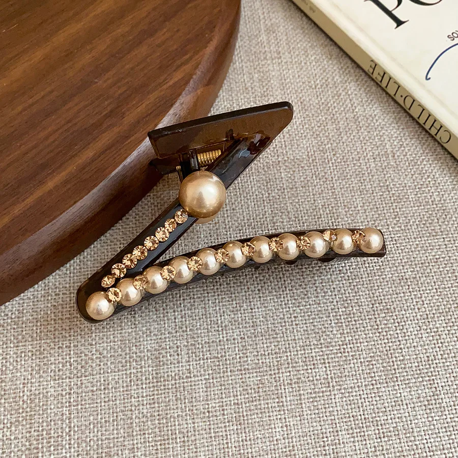 مشبك شعر أكريليك كبير الحجم على شكل حرف Z للنساء أنيق متعدد الاستخدامات لؤلؤ تقليد أحجار الراين مشبك سمك القرش إكسسوار جديد M