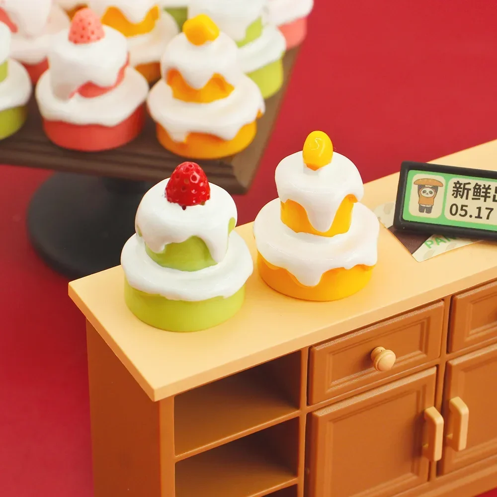 Kawaii Resin 2 Layers Strawberry Cake 3D Decoration Figures Embellishments Supplies Dollhouse Miniature Flatbacks Diy Figurines