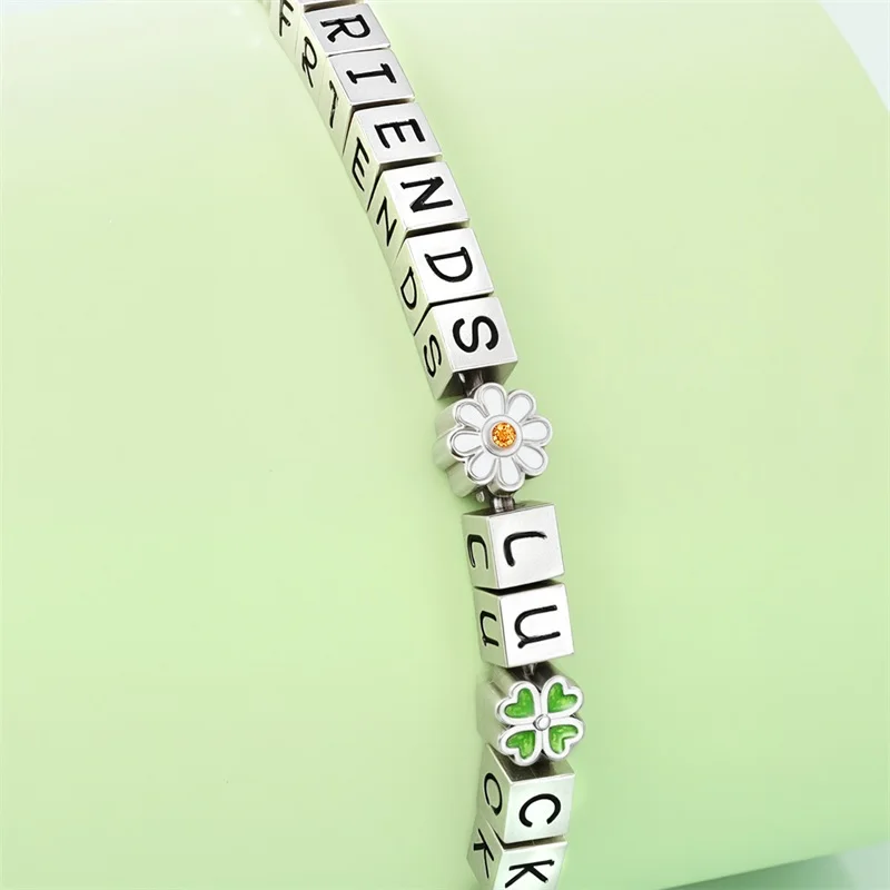 925 فضة التصميم الأصلي 17-20 سنتيمتر محظوظ صديق أربع أوراق البرسيم النساء سوار DIY بها بنفسك مجوهرات رائعة هدايا 2025 جديد في