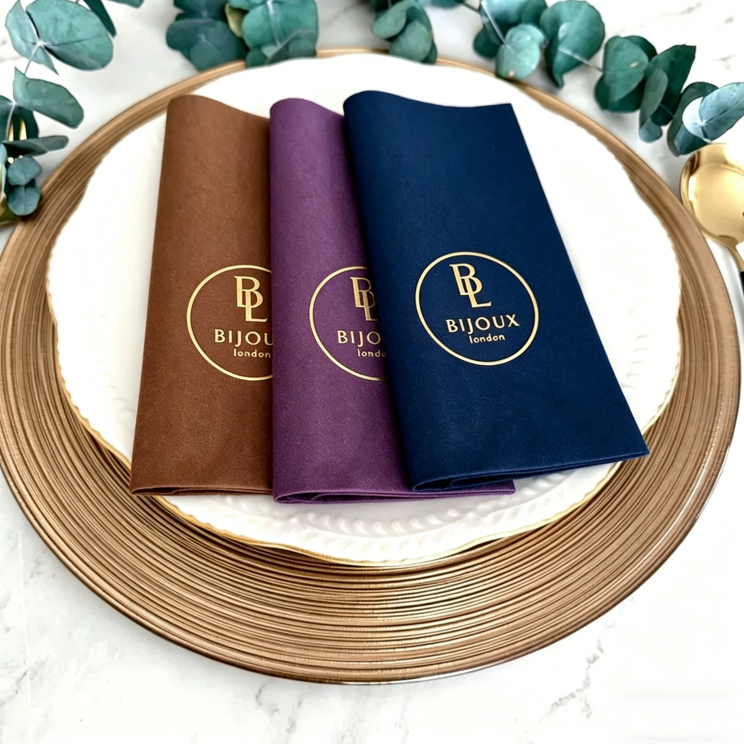 

Sheepsew 100pcs Wedding Banquet Dinner Party Napkins Disposable Linen Like Soft Gold Foil Personalized
