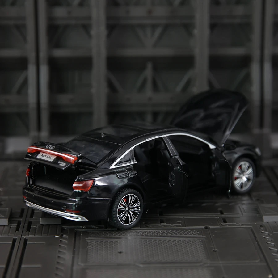 1:32 Audi A6L adorno de modelo de coche de aleación, puertas y capó de motor, el maletero se puede abrir, dirección de la rueda delantera, amortiguador
