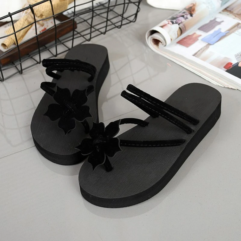 New Women Slippers Light Weight Cool Shoes Ladies Flat Flip-flop Black Non-slip Basic Home Sandals Outdoor Slide  Zapatos Mujer