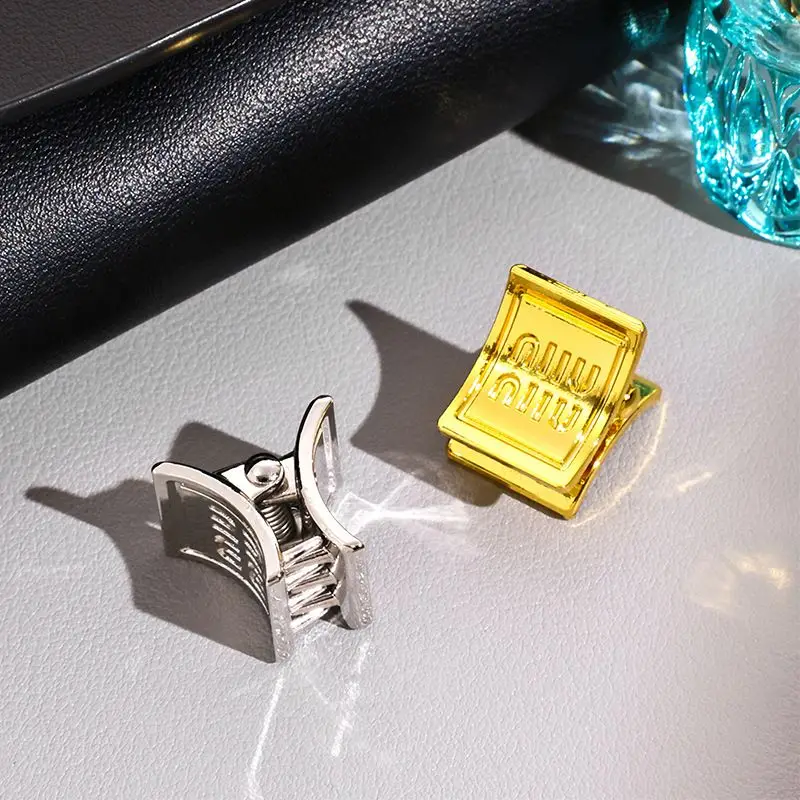 1pc M letter gold grip clip new high-end women's hair clip small bangs clip broken hair clip three piece set view 3