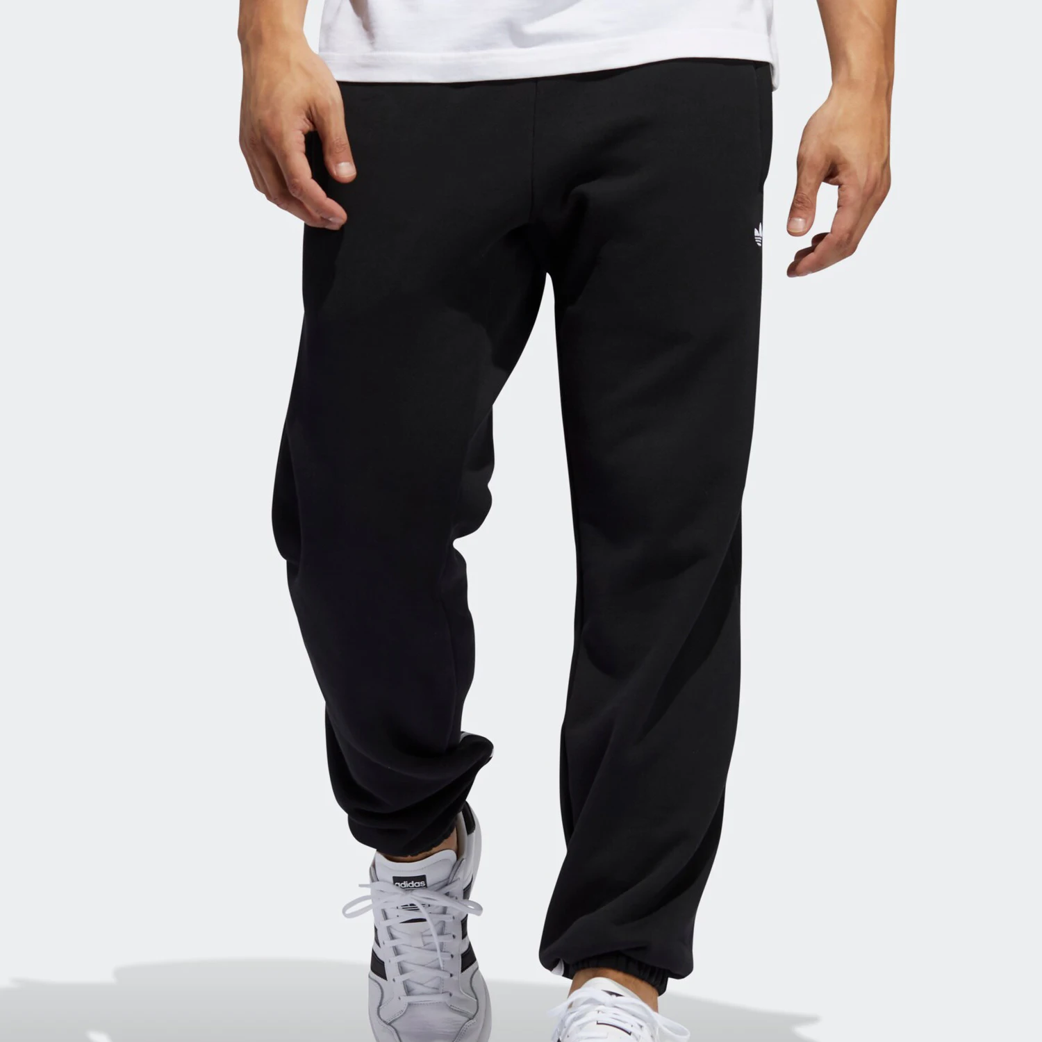 

Новые классические спортивные брюки Adidas Authentic Current Season для мужчин FM1521
