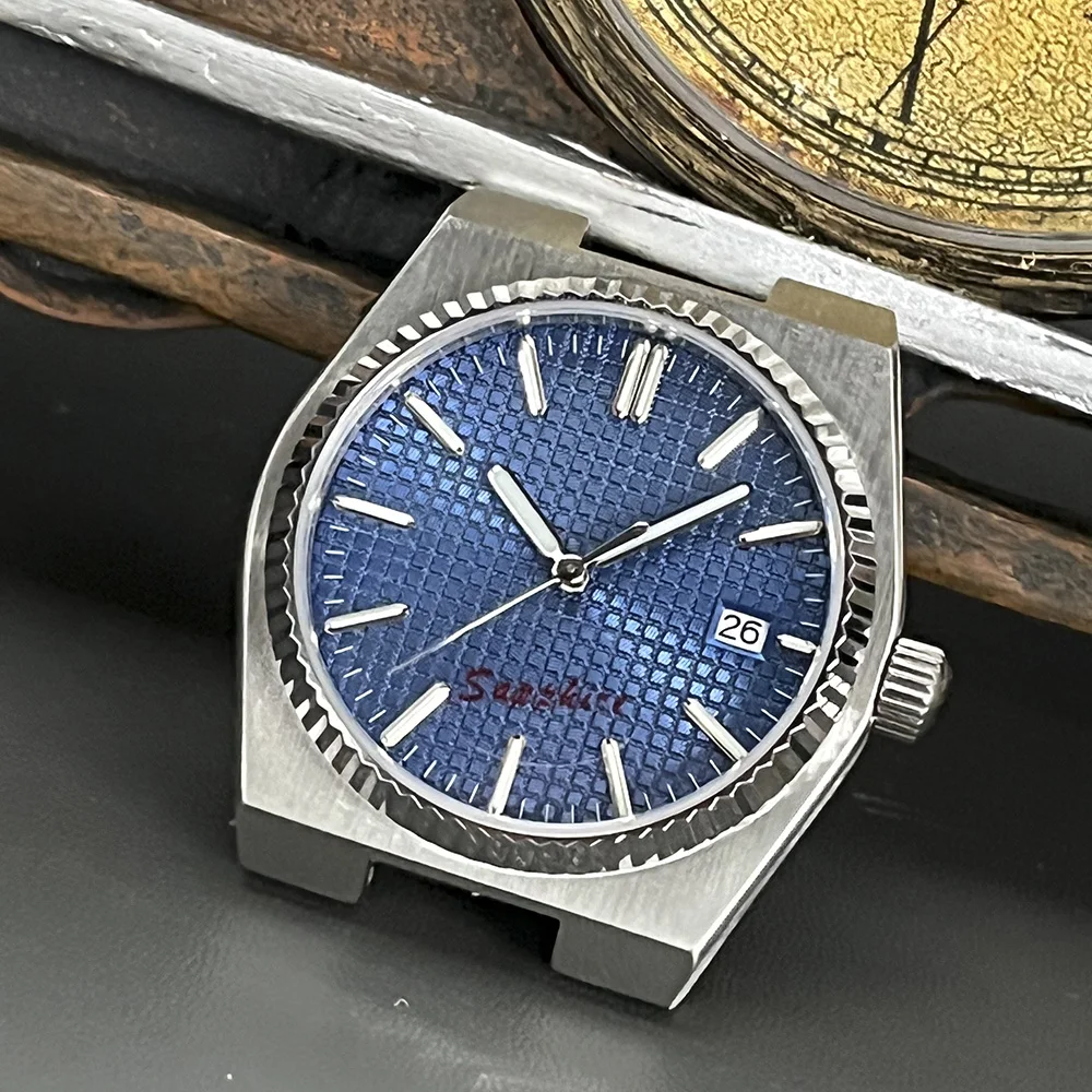 40mm Sapphire Crystal Stainless Steel case, for Mens Automatic Mechanical Movement, Rotating Crown and Strap installation Watch