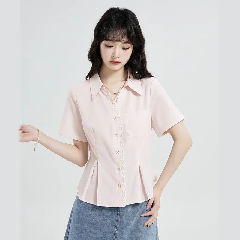 NICE Roze Frans Kant Splice Shirt Taille Cinching Slanke Korte Mouw Dames Button Up Shirt Modieus Patchwork Ontwerp