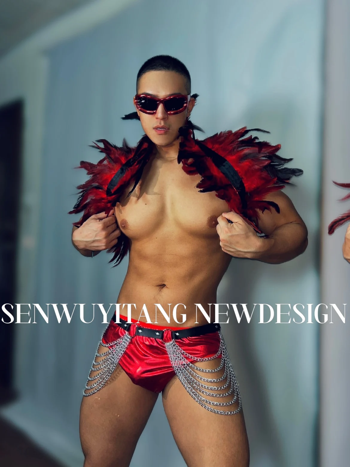 ชุดแสดงเต้นโกโก้สุดหรู DS ชุดใหม่สุดเซ็กซี่ เสื้อกั๊กขนนกสีแดง กางเกงขาสั้น ชุดนักร้องนักเต้นสำหรับการแสดงบนเวที ชุดคริสต์มาส