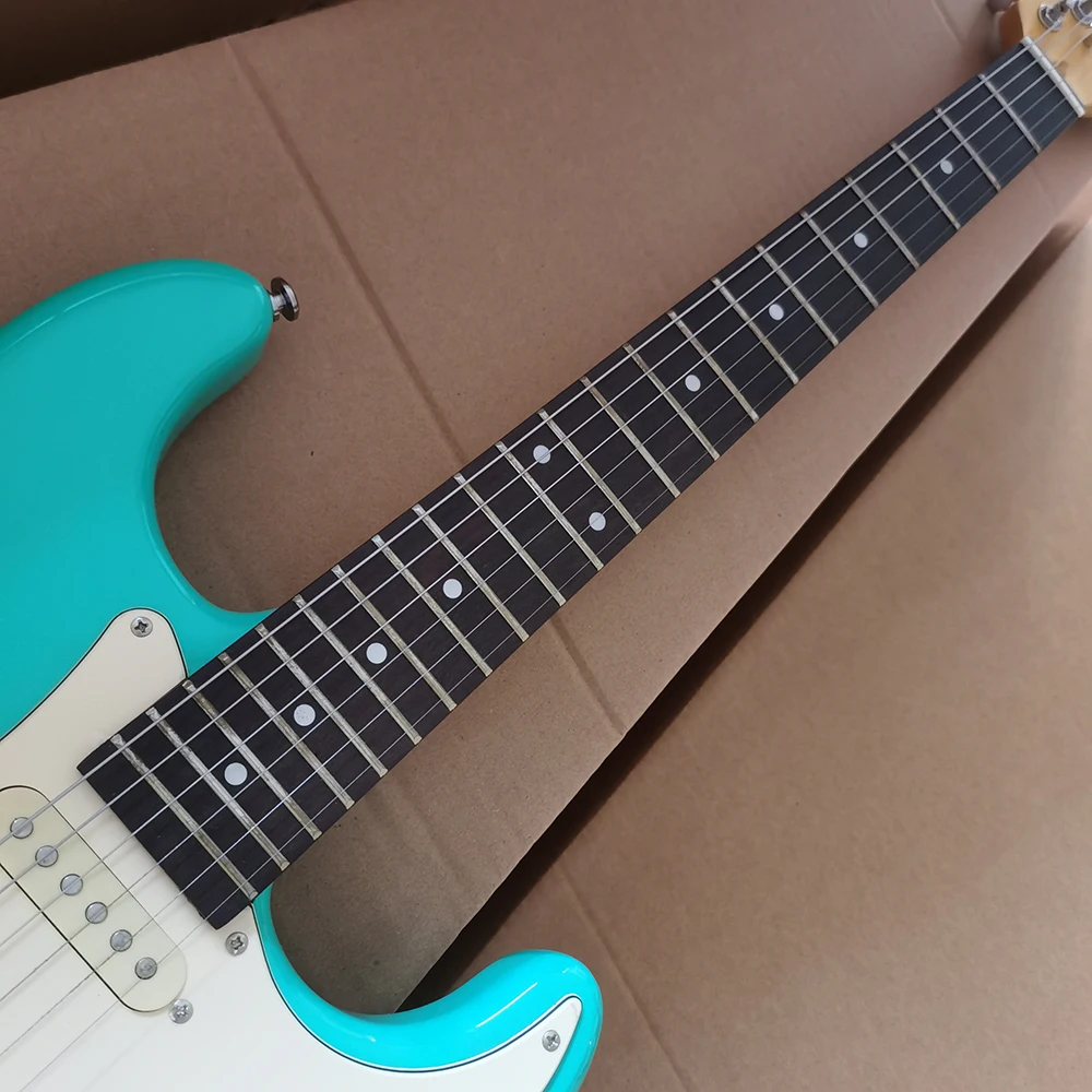 In stock 22F surf green  guitar, retro pickup guard board, select the fastest shipping method according to the buyer's address