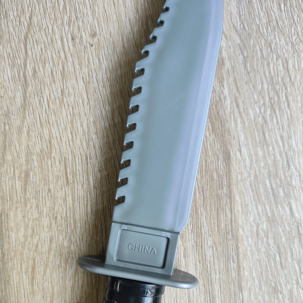 3 stücke Plastik messer Spielzeug Halloween Cosplay Kostüm Requisiten Militär polizei Tricks Magie Requisiten Simulation Kunststoff Schwert Spielzeug Geschenke – Detail 10