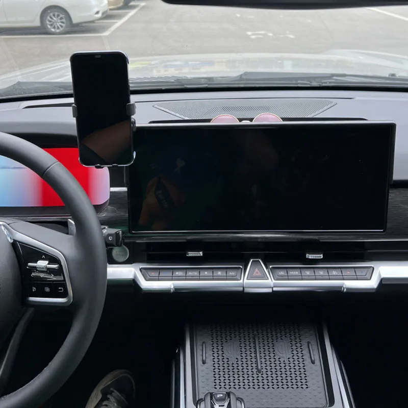 

For GWM Tank 400 2025 2024 2023 16.2" Screen Car Mobile Phone Holder MagSafe Mount Wireless Charging Bracket Stand Accessories