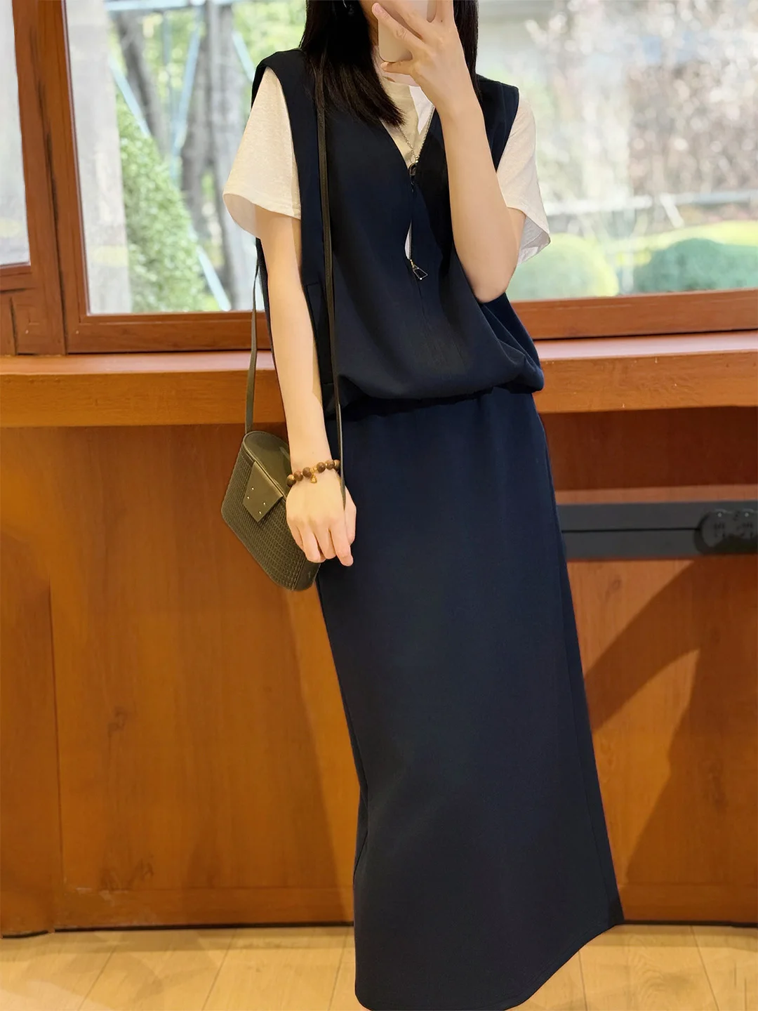 

Комплект Chongself: Свободный синий комбинезон-жилет и удобные хлопковые брюки с высокой талией для женщин. Весенняя мода.