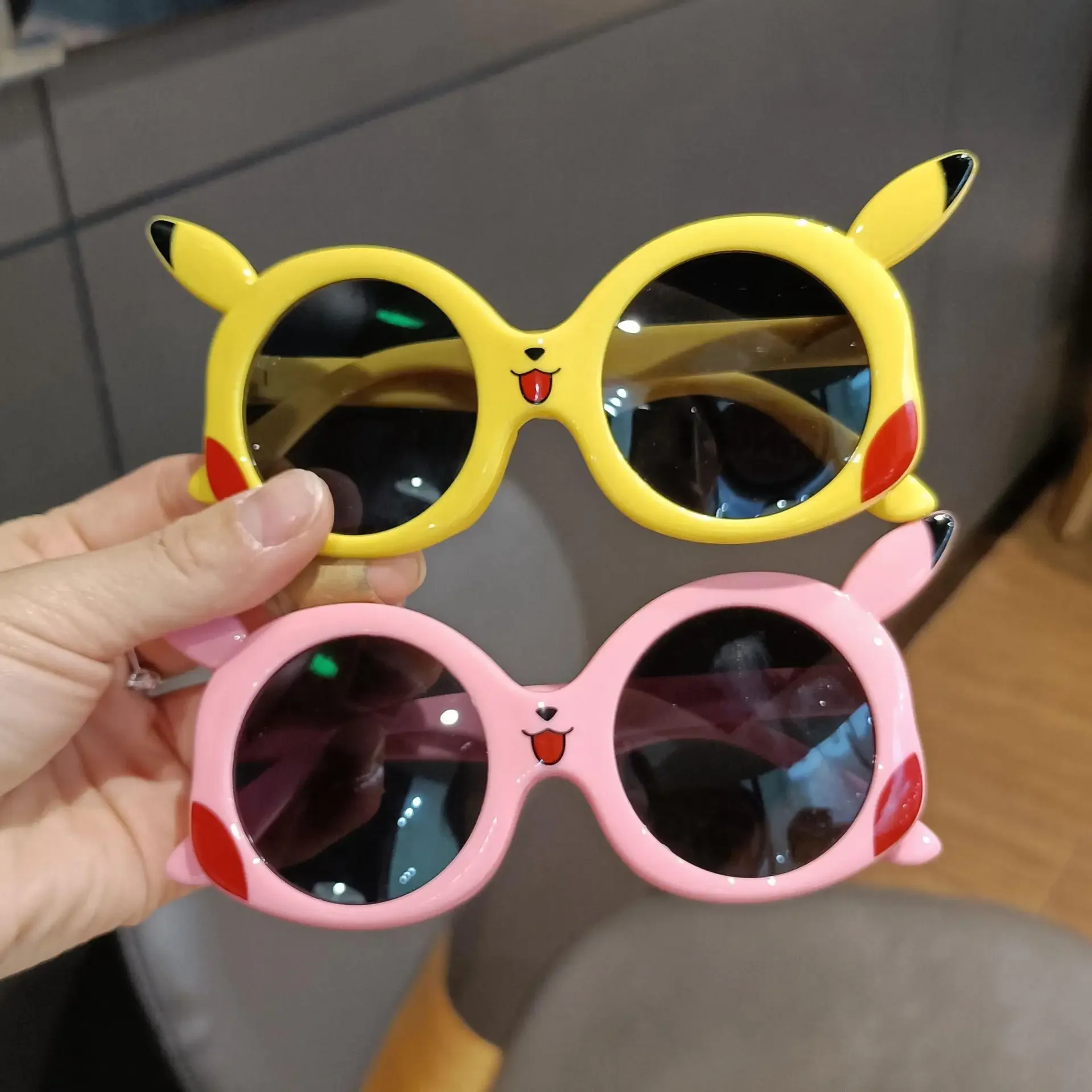 Gafas de sol de dibujos animados de Pokémon para niños y niñas, Pikachu, figuras de acción, juguetes de decoración bonitos, regalos para niños