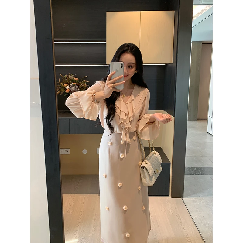 

XIN Осенний комплект: укороченный топ с кружевной отделкой и юбка с 3D-цветами, стройнящий силуэт, модный женский ансамбль из полиэстера для повседневной носки