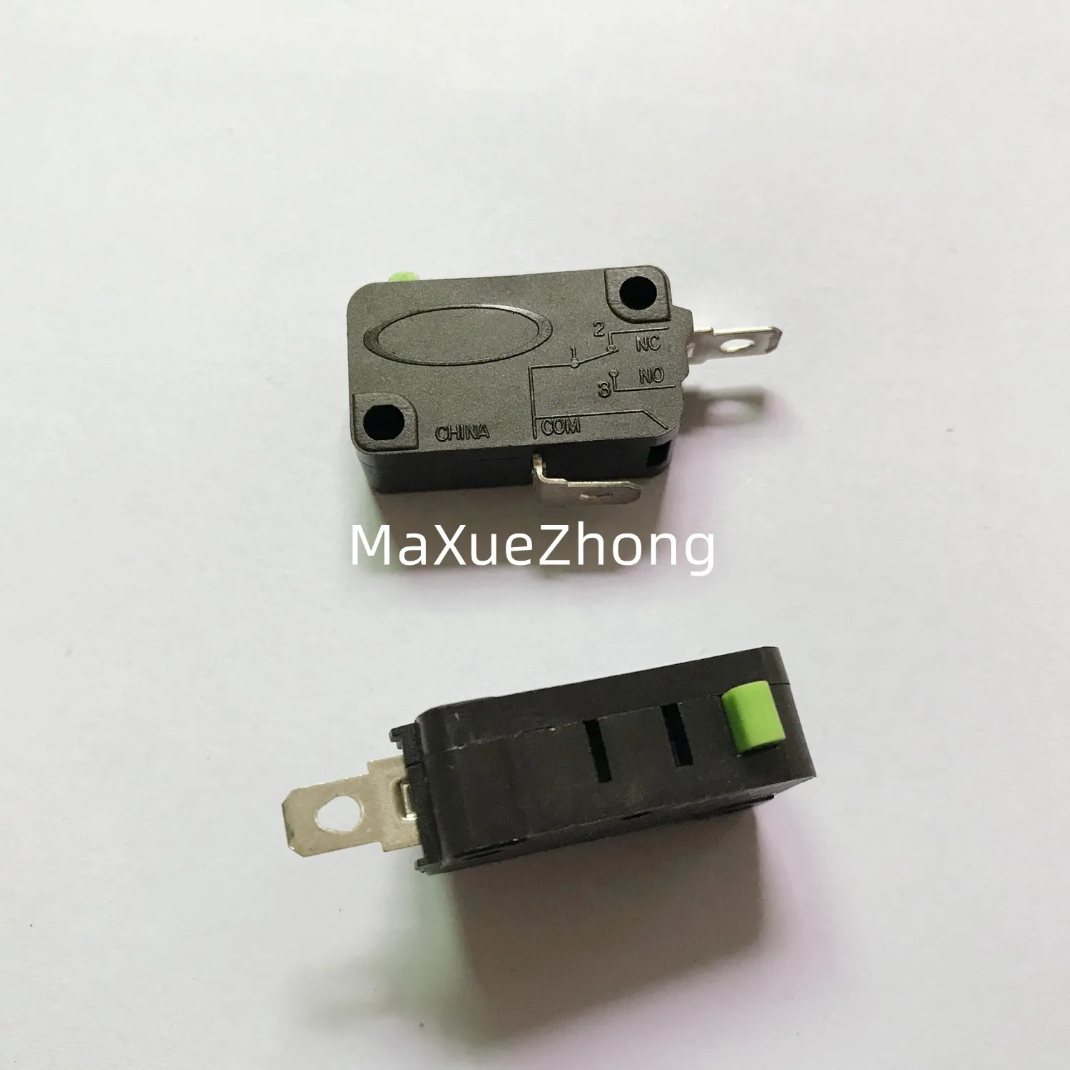 Original new 100% 2pin micro switch 16[3]A250V SZM-V16-FA-62 normally closed LXW-16-3-3 normally open