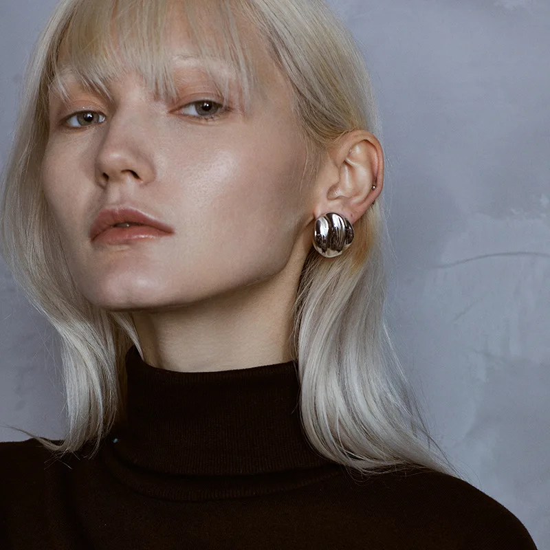 Corrugated button stud earrings for women round earrings minimalist simple jewelry new in 2025