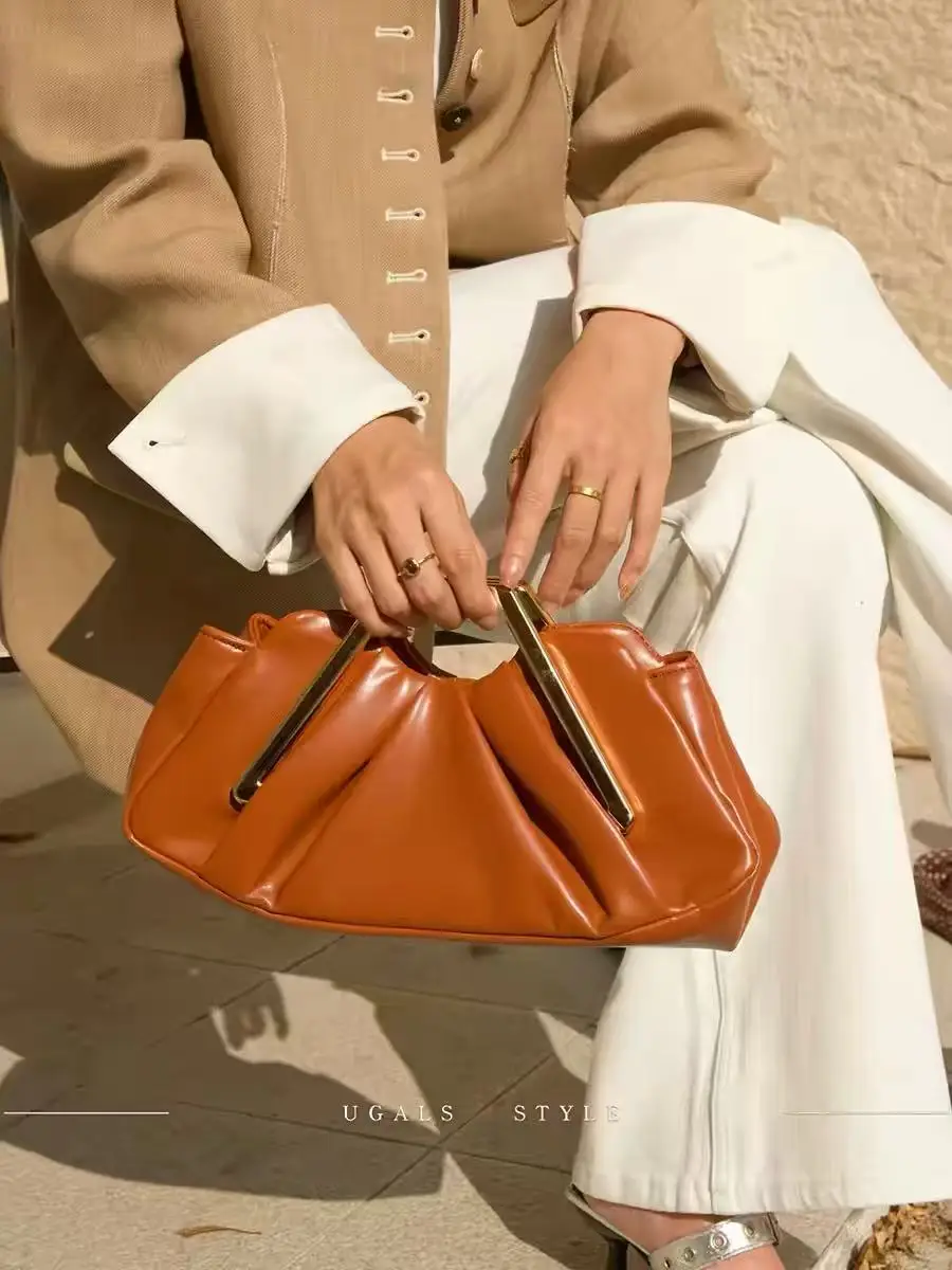 

Fashion Soft PU Pleated Cloud Bag Metal Handheld Women Handbag Luxury Clutch Purse Female Shoulder Crossbody Bag