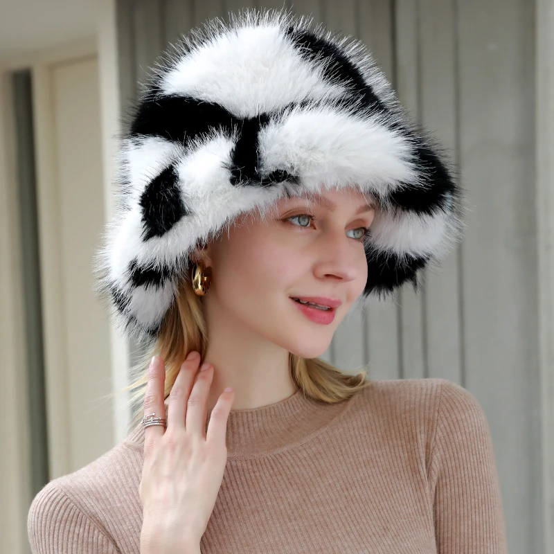 2023 Luxury Fluffy Faux Fur Bucket Hat Women Imitation Fur Warm Rabbit Fur Cap Russian Women Panama Fisherman Hat Bob Wholesale