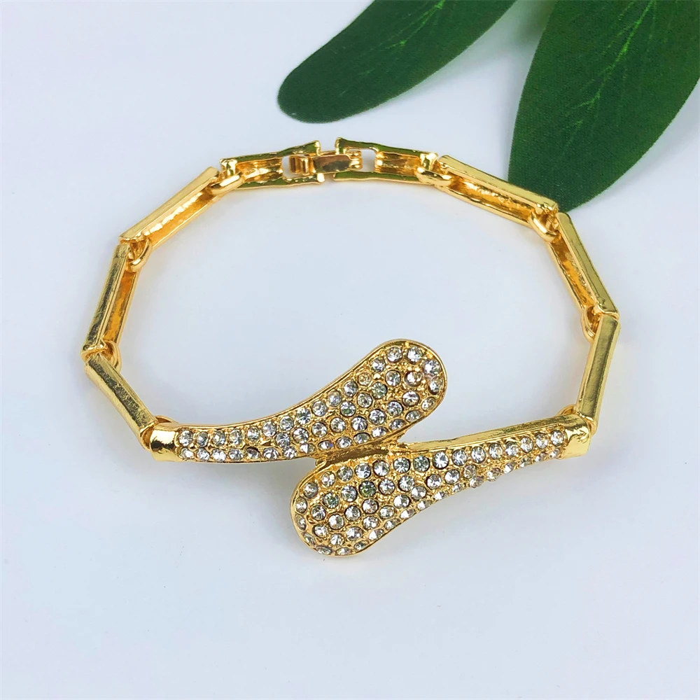 Dubai Fashion 18K Gold Plated Jewelry Set Women Classic Design Water Droplets Necklace Earring Bracelet And Ring 4PCS Set