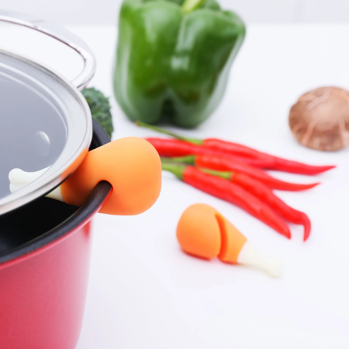 Creative chicken leg shaped pot lid anti overflow device, silicone pot lid lifting anti overflow kitchen tool