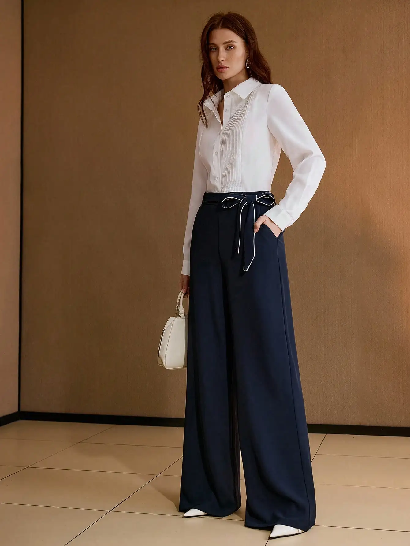 

Women's Solid Color Pleated Panel Regular Fit Elegant Commuter Shirt Spring Autumn