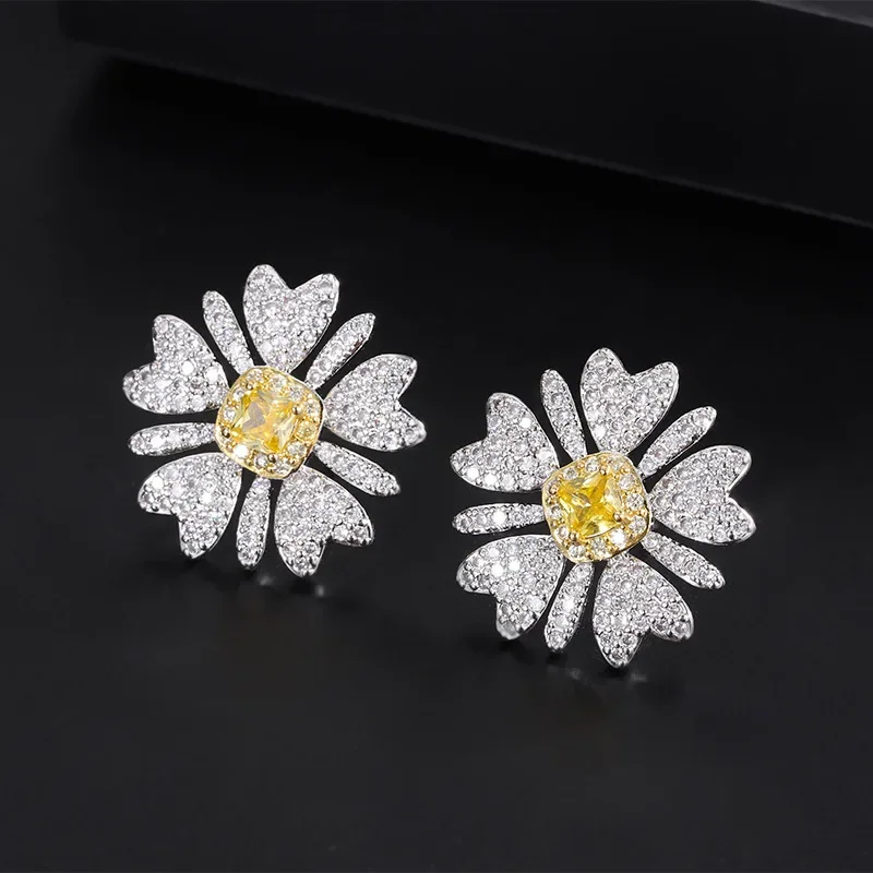 Charms Yellow High Carbon Diamond Gemstone Daisy Pendant Necklace Heart Shaped Earring Ring Women Jewelry Friends Gift Wedding