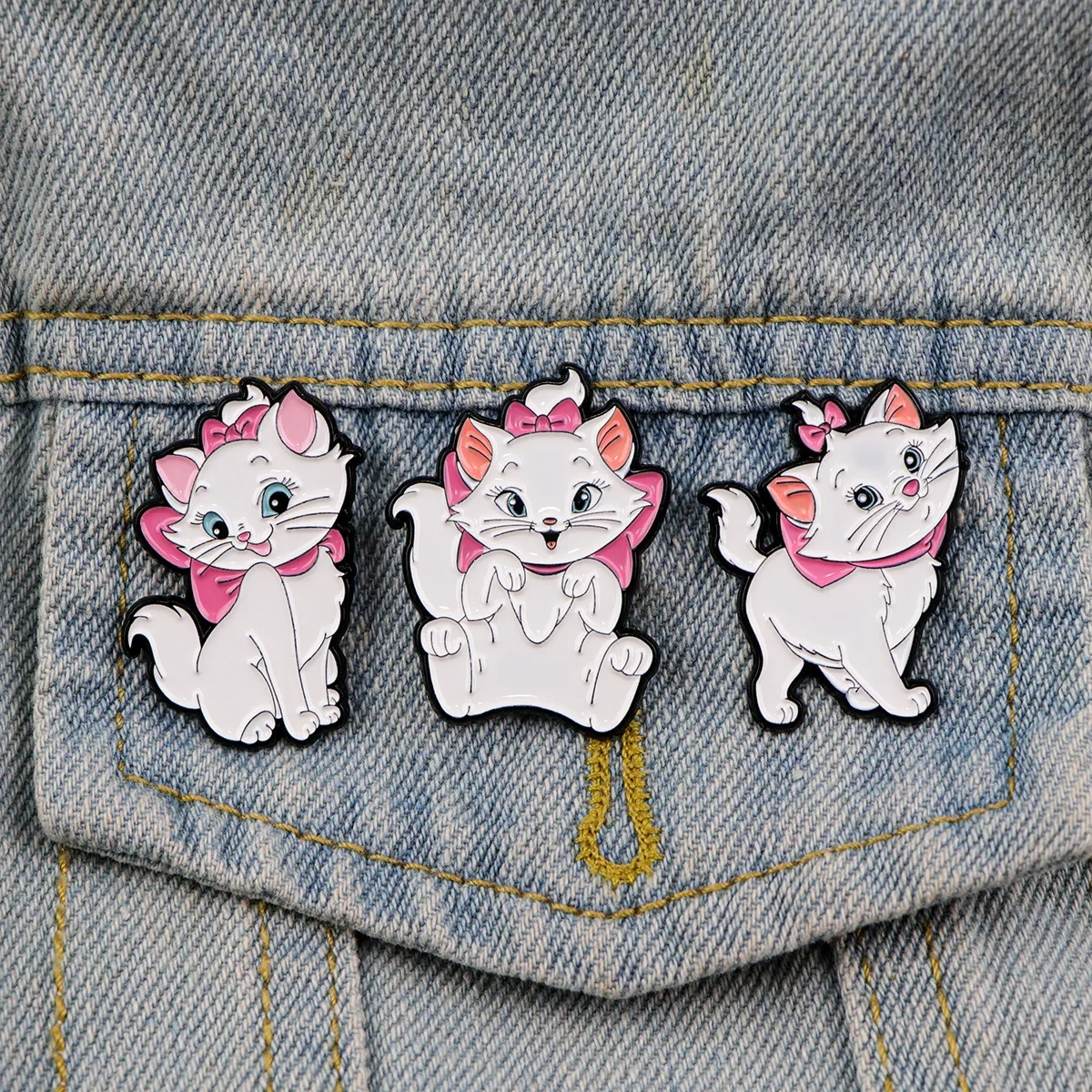 Cartoon The Aristocats Cute Marie Cat Brooch Pink Bowknot Kitten Enamel Pins for Backpack Gifts for Women Girls