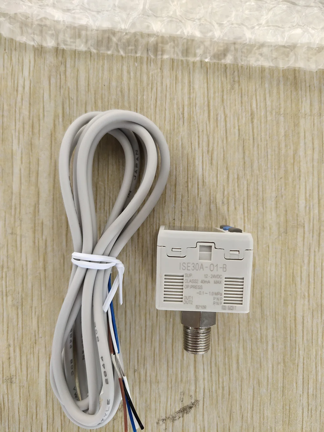 

Smc Dual PNP Output ISE20A-T-01-J Digital Pressure Gauge Programmable 12-24VDC -0.1 to 10MPa with Display for Hydraulic System