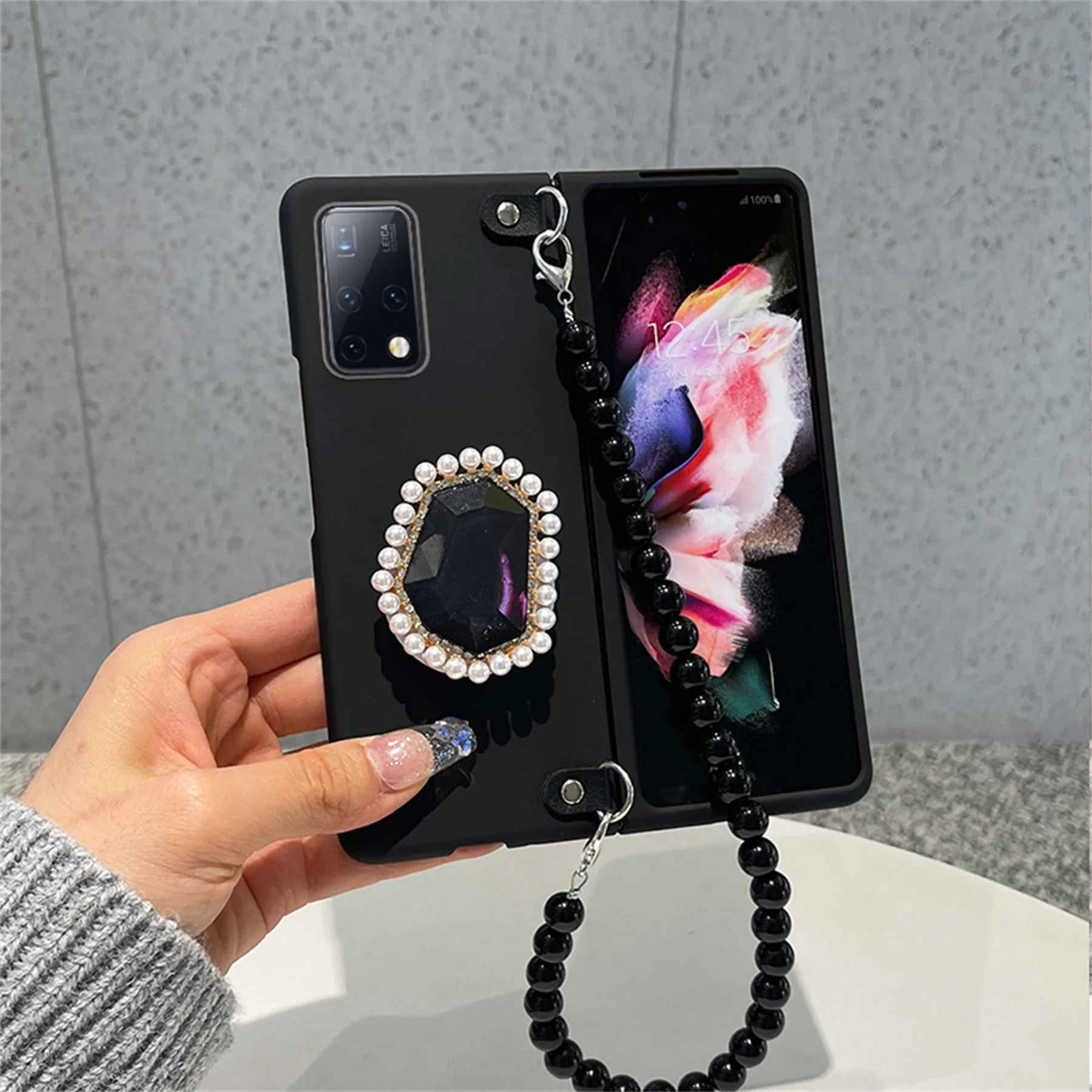 

For Samsung Galaxy Z Fold 6 5 4 3 2 5G Korean Fashion Cute Pearl Gemstone Bracket Holder Beads Bracelet Hand Chain Case Cover