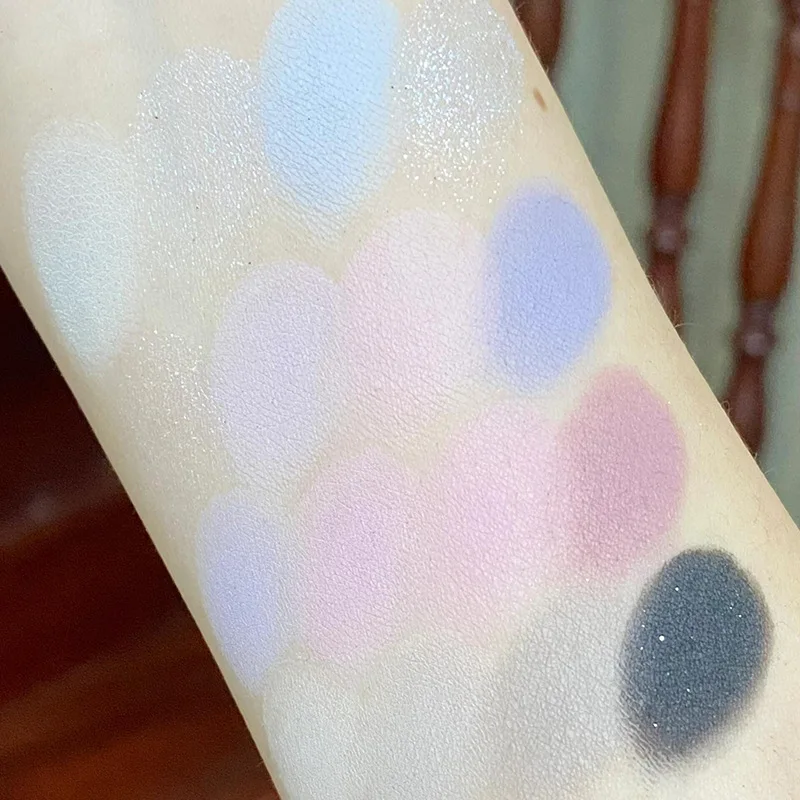 アイシャドウトレイメイクアップ持続簡単な色高色バレンタインデーヌードアースピンク 2-in-1 マットパール韓国スタイル 16 色