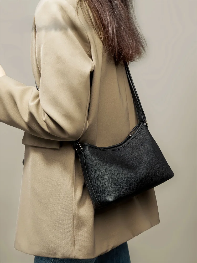 

Faionable Commuter Soft Leather oulder Bag Women's Crossbody Bag Medium Age Mother Bag Briti Sle Fabric Zipper...