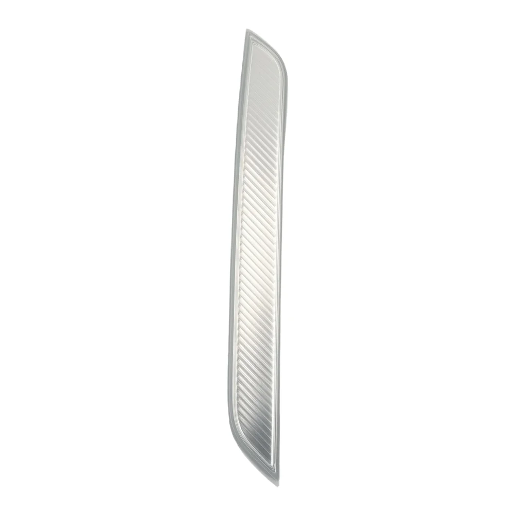 OEM Replacement Lens Front Bumper Reflector Clear White Finish Factory Mounting Points Front Bumper Reflector Lens Bumper White