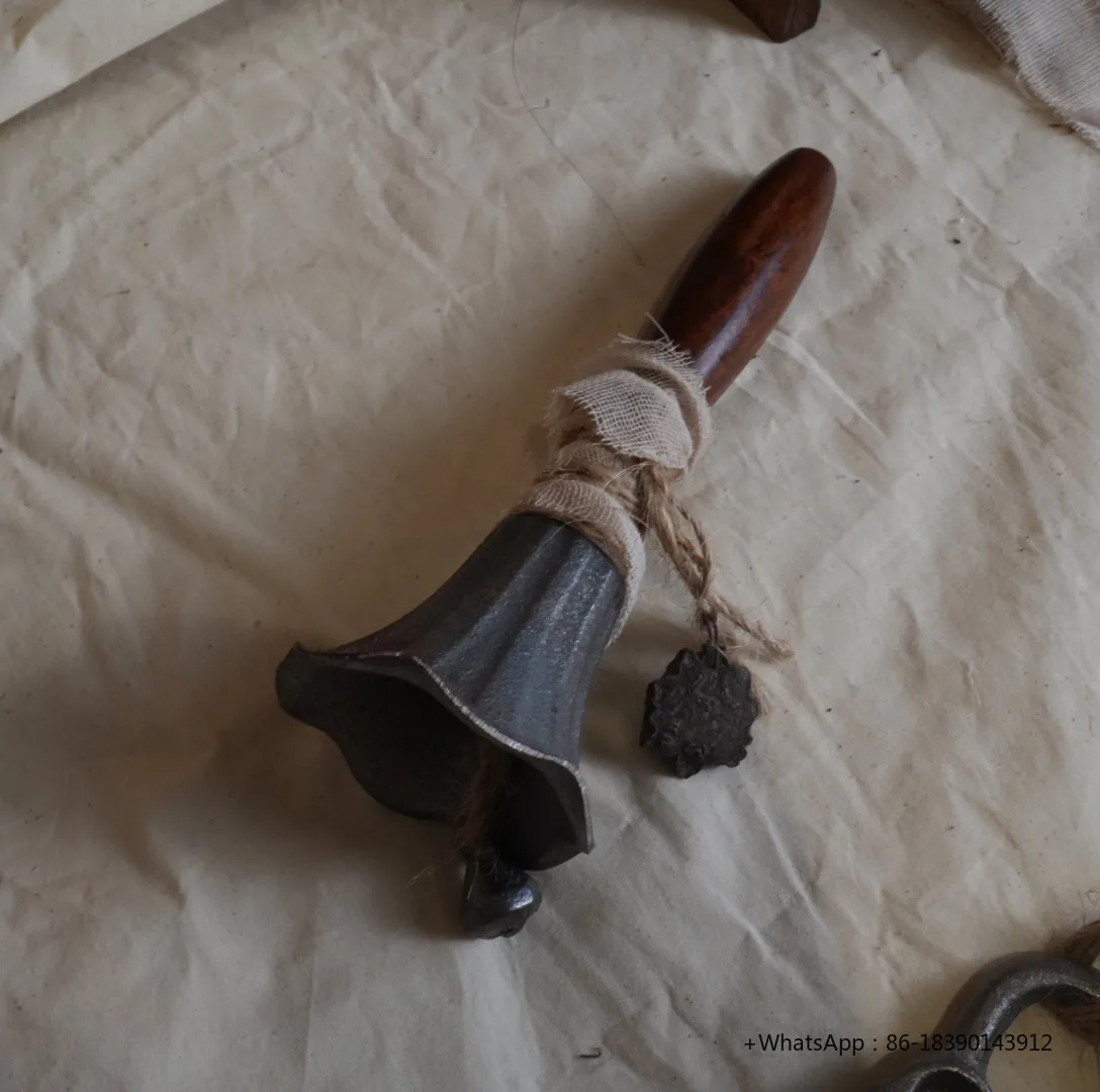 Vintage Hand Bell Retro Metal Service Call Bell for Meal Delivery Bar Restaurant Counter Class Bell Escape Room Game Props -Home
