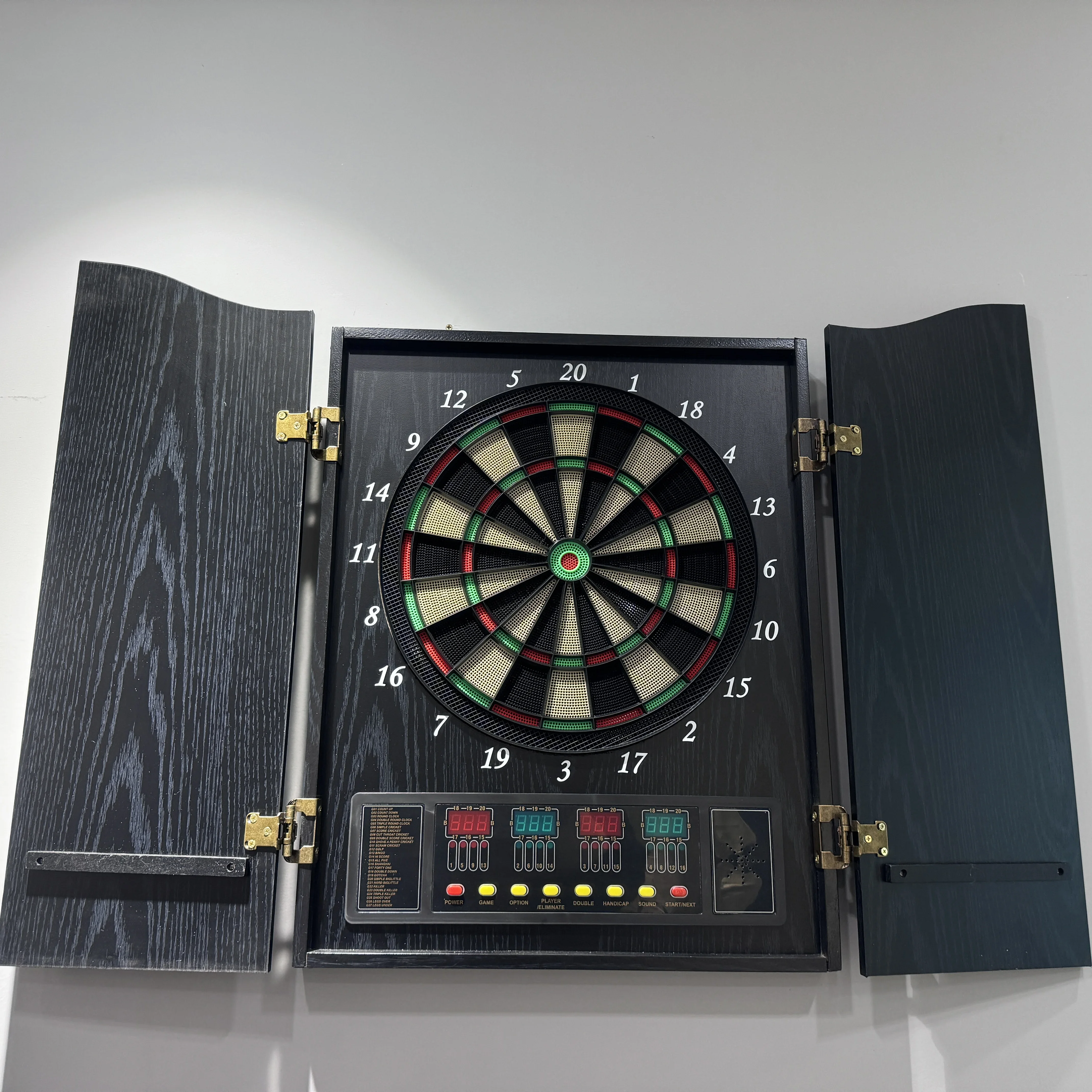 New Professional Magnetic Darts Boards Safe Games Home Entertainment Throw darts